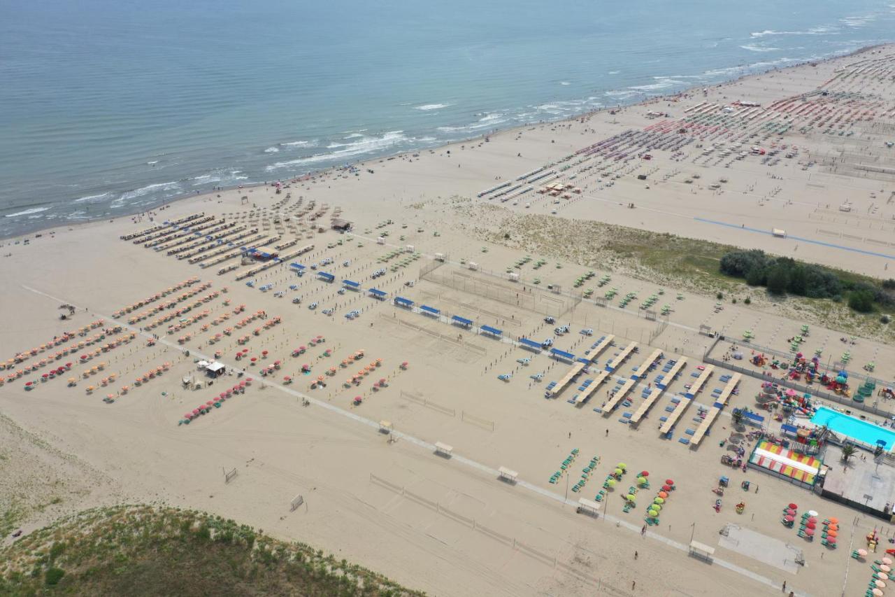 Sirena Apartments Llido Degli Estensi Dış mekan fotoğraf
